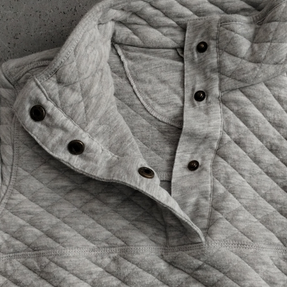 Avalanche Outdoor Supply Co Gray quarter Button quilted Pullover Sweater Girl M - Picture 9 of 15